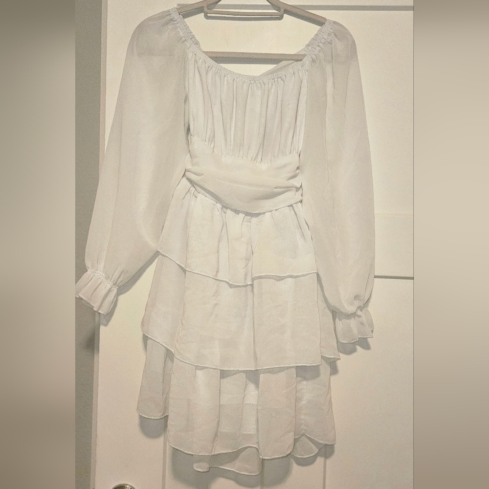 Chic White Tiered Midi Dress